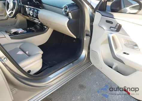 2020 Mercedes-Benz A 220 from USA, damaged, VIN WDD3G4EBXLW038045